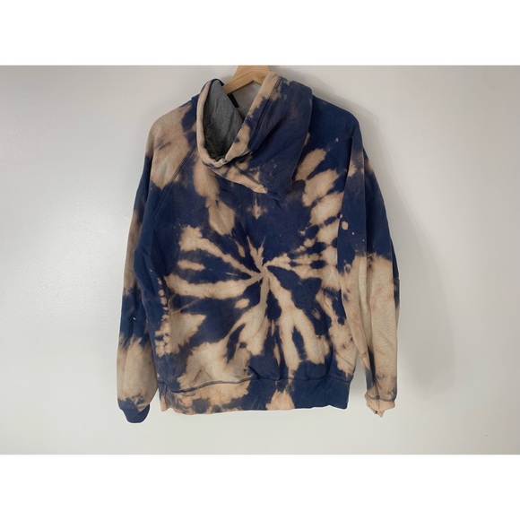 Bleach dyed hoodie - Picture 2 of 3